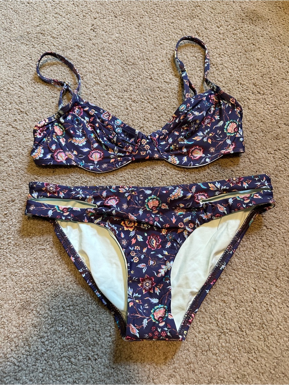 NWOT L*Space Liberty Mist Krissy Breakers bikini set extra small - Picture 2 of 5
